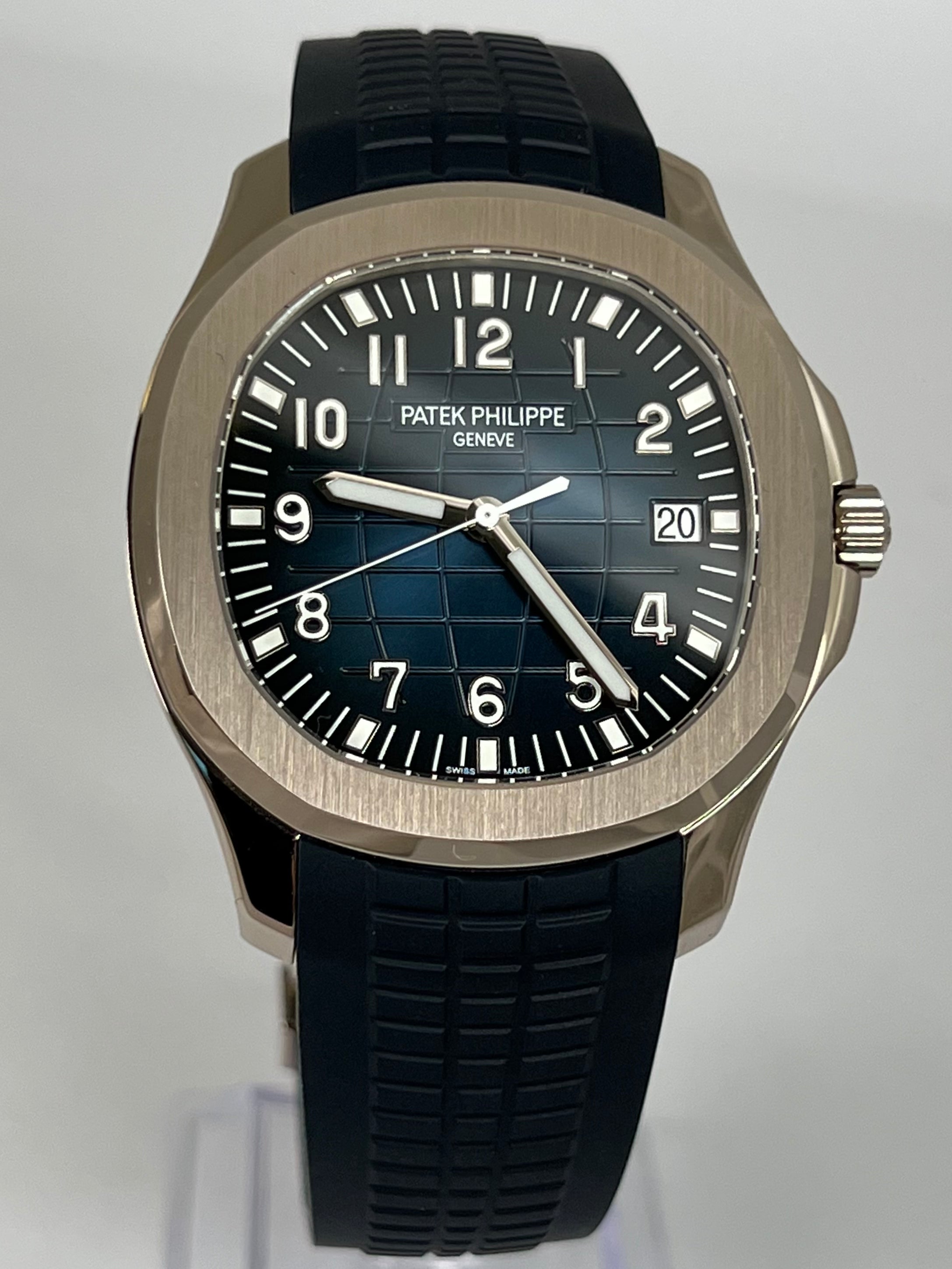 Patek philippe aquanaut discount blue