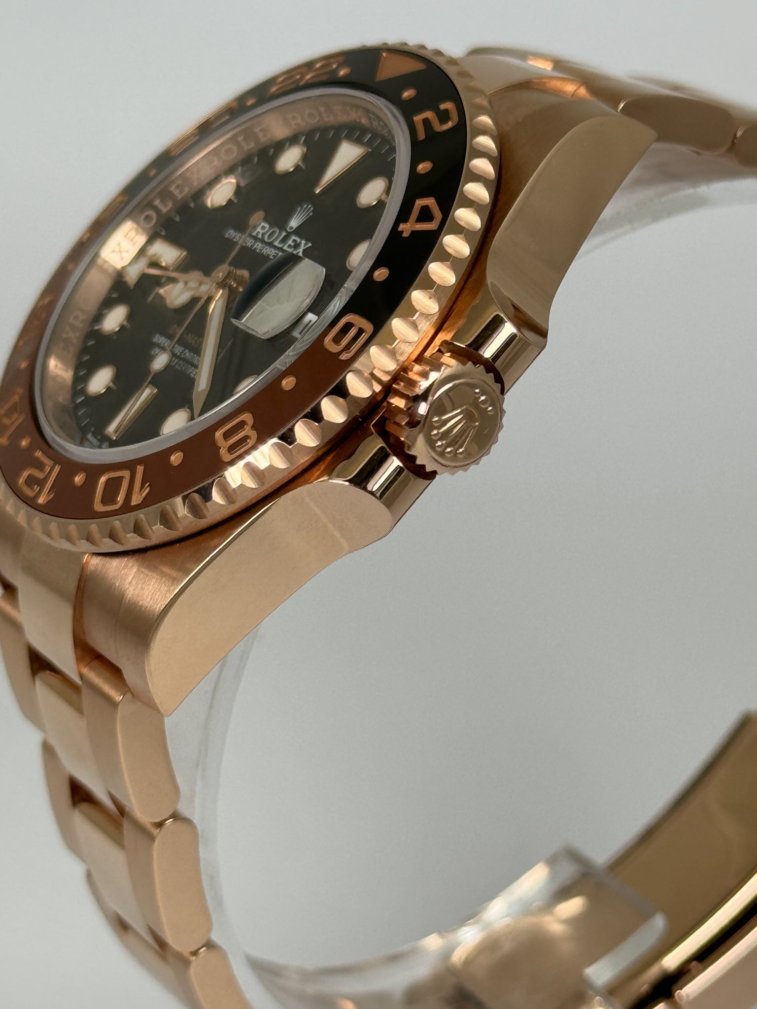 ROLEX GMT MASTER 2 ROOTBEER ROSE GOLD 126715CHNR