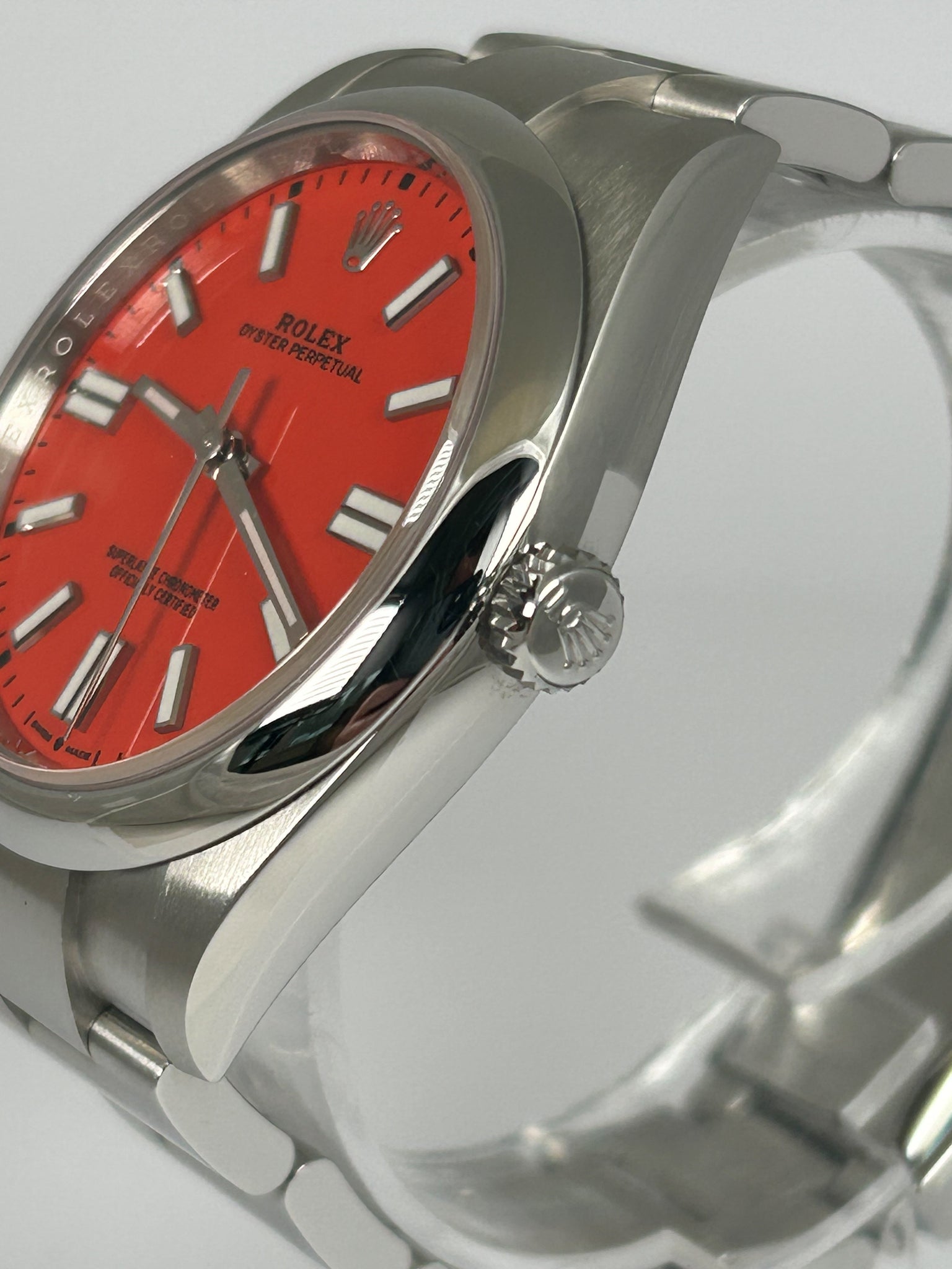 ROLEX OYSTER PERPETUAL 41MM CORAL RED 124300