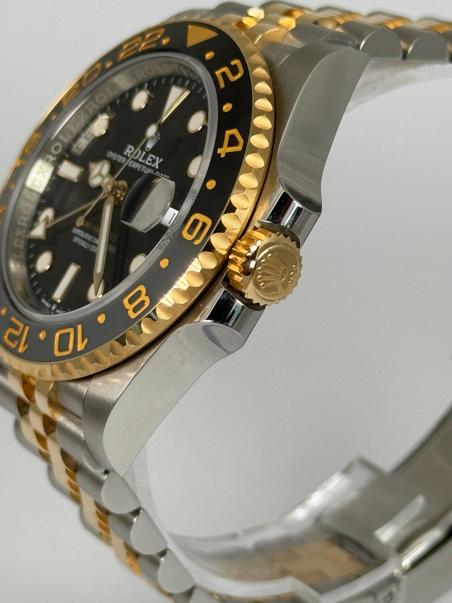 ROLEX GMT MASTER 2 TWO TONE NEW RELEASE 126713GRNR