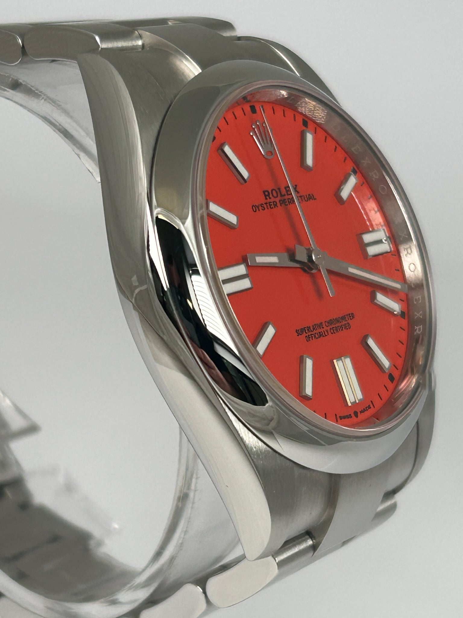 ROLEX OYSTER PERPETUAL 41MM CORAL RED 124300