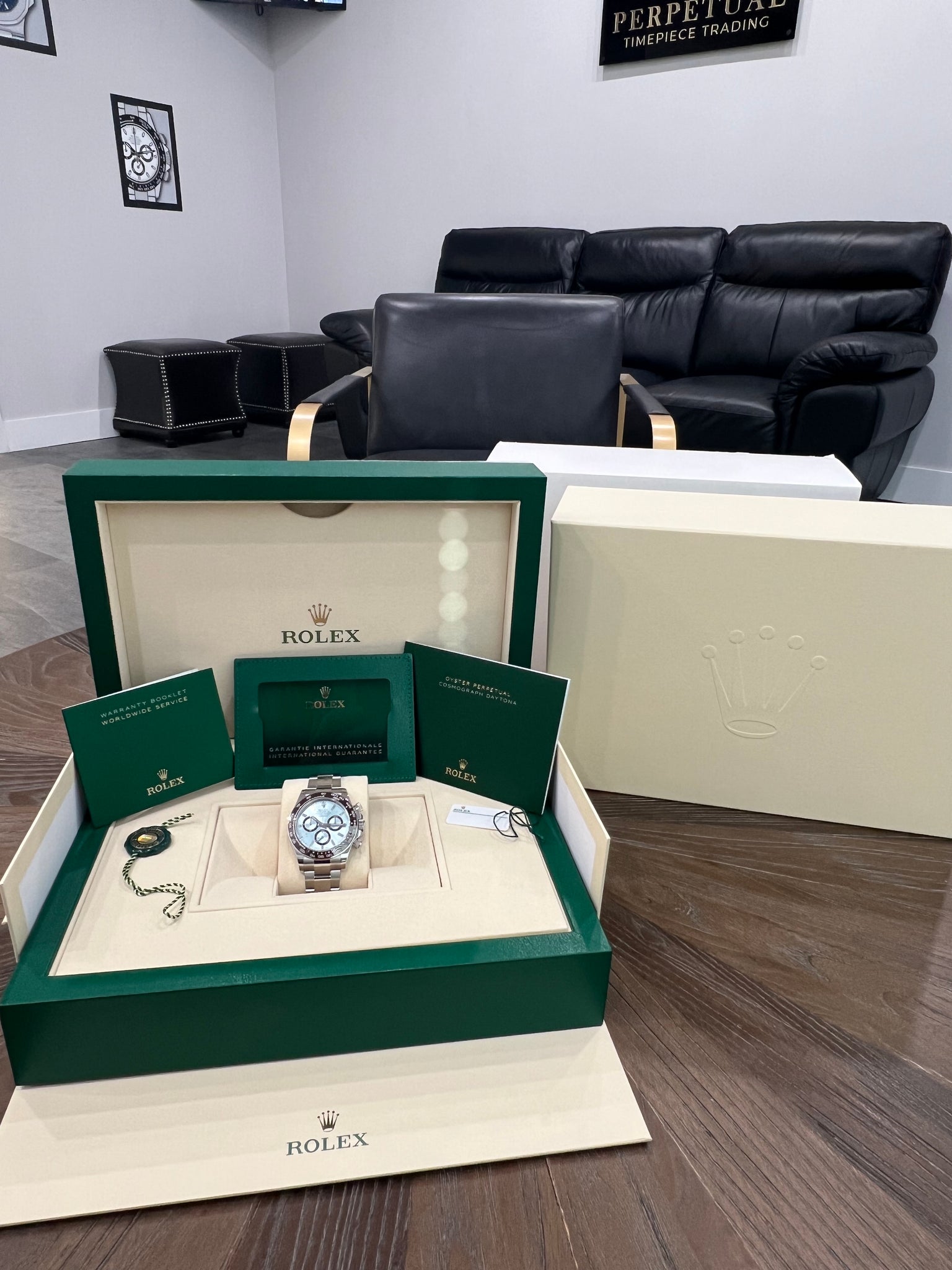 ROLEX DAYTONA PLATINUM BAGUETTE ICE BLUE 126506