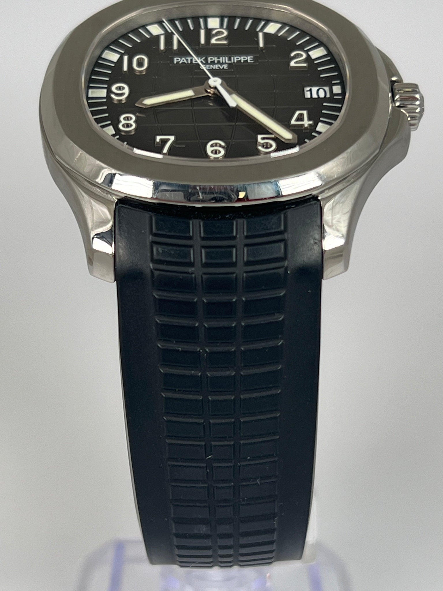 PATEK PHILIPPE AQUANAUT BLACK DIAL 5167A