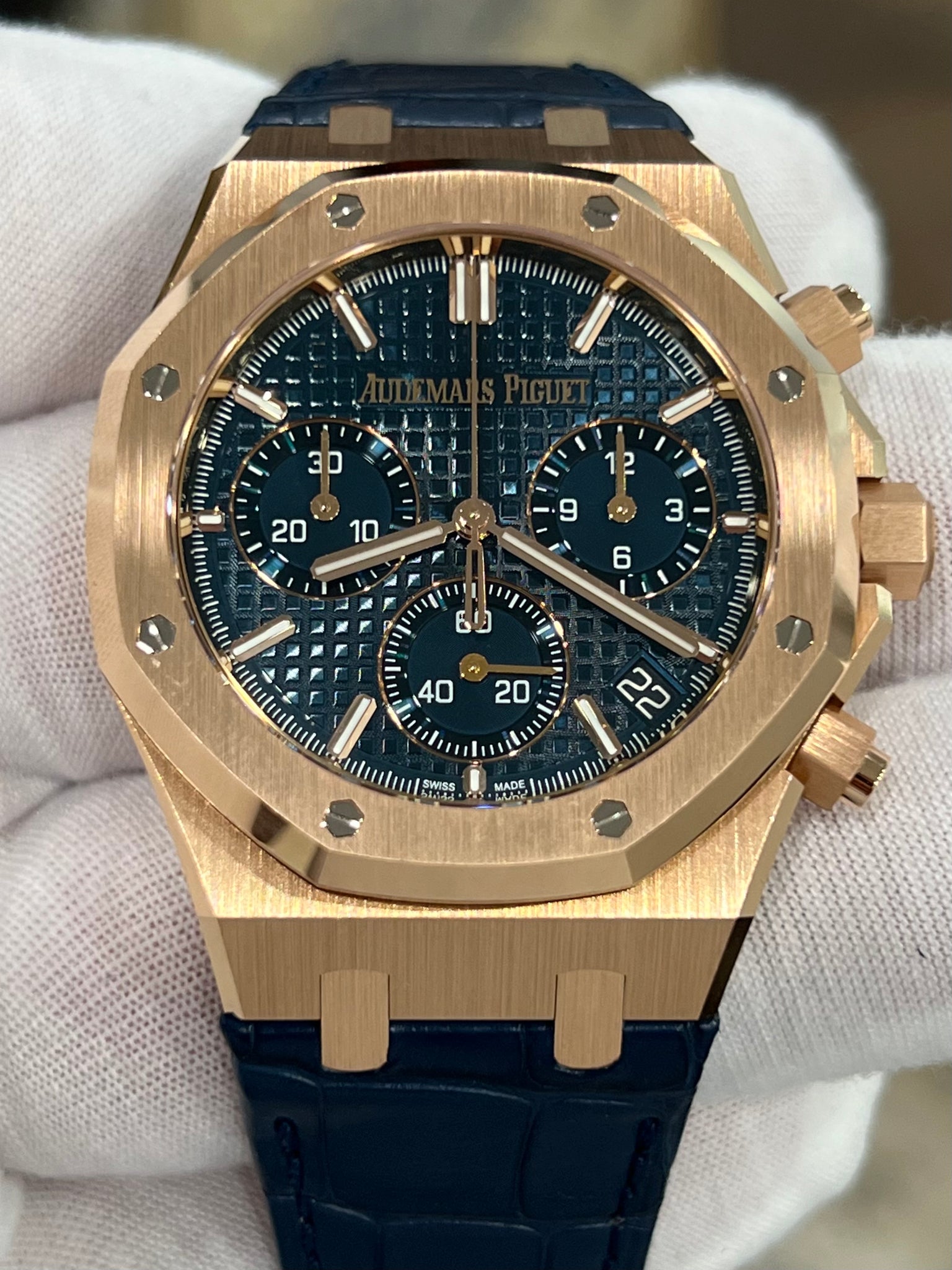 AUDEMARS PIGUET BLUE DIAL ROSE GOLD CHRONOGRAPH 26240OR