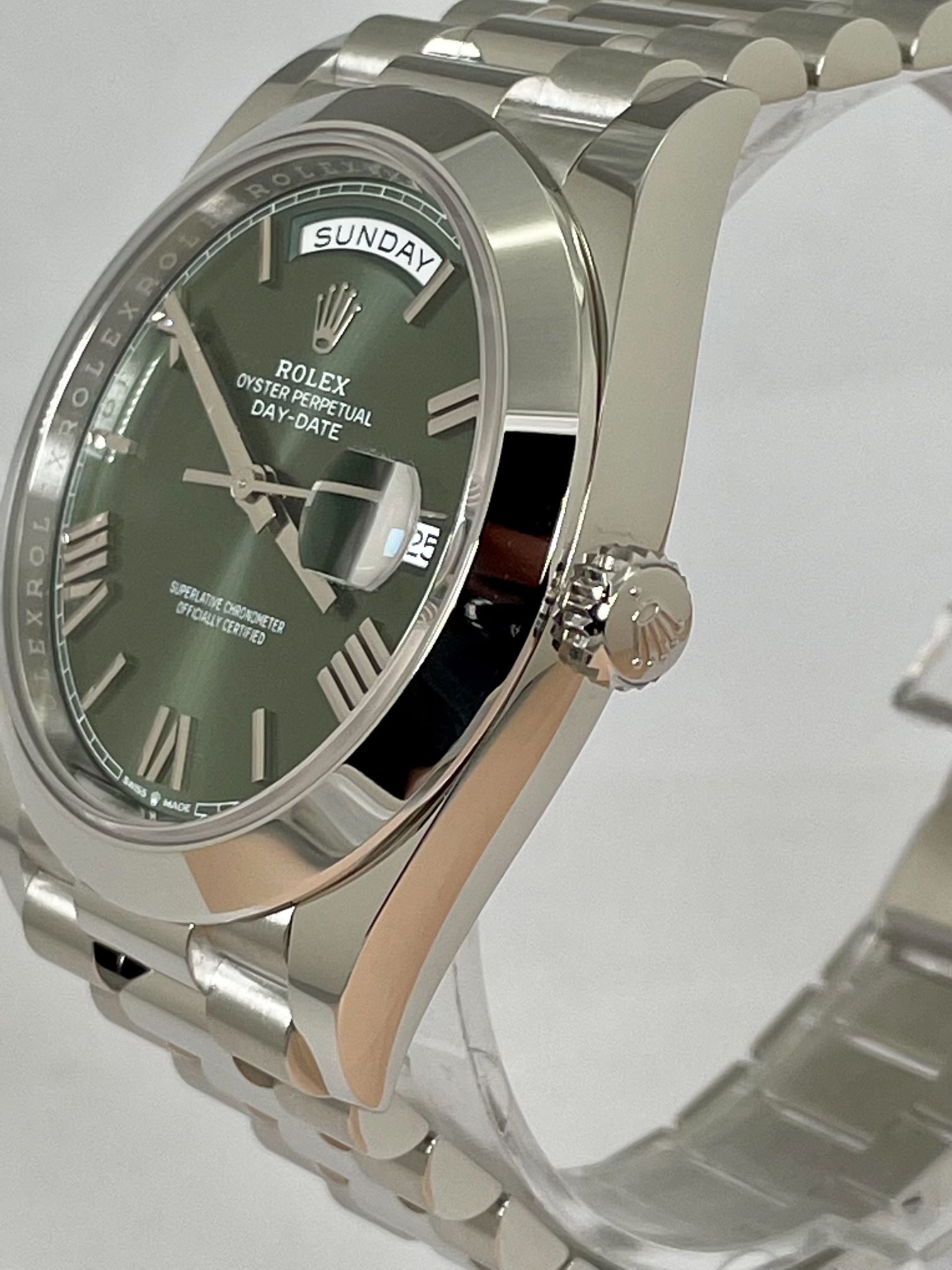 ROLEX DAY-DATE 40 OLIVE GREEN PLATINUM DISCONTINUED 228206